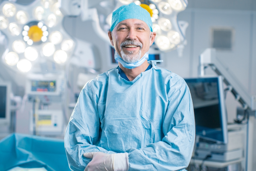Czym zajmuje się i co leczy chirurg ogólny?